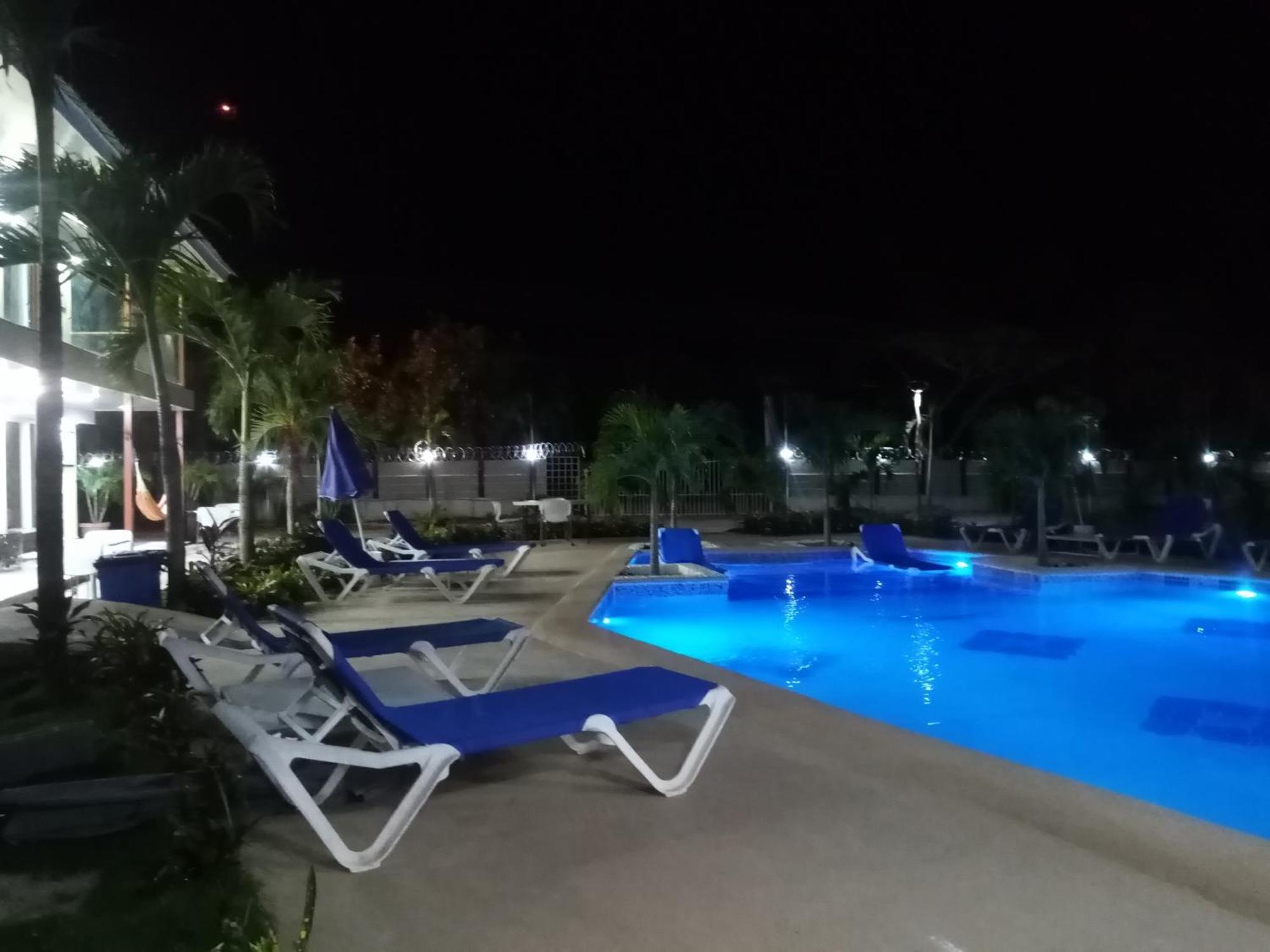 Malibu Dreams Village Nueva Gorgona Bagian luar foto